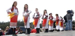 Ansambli i valleve Haxhi Zeka,4