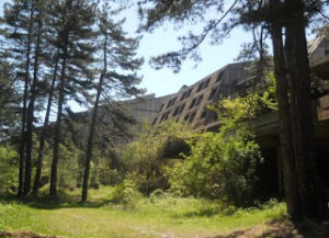 Kompleksi Turistik Iliria peng i pazareve politike