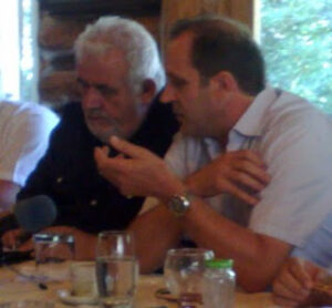 Roli i medias ne zhvillimin e shoerise Decan,