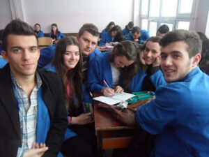 Nxenes nga Shkolla Teknike Tafil Kasumaj Decan