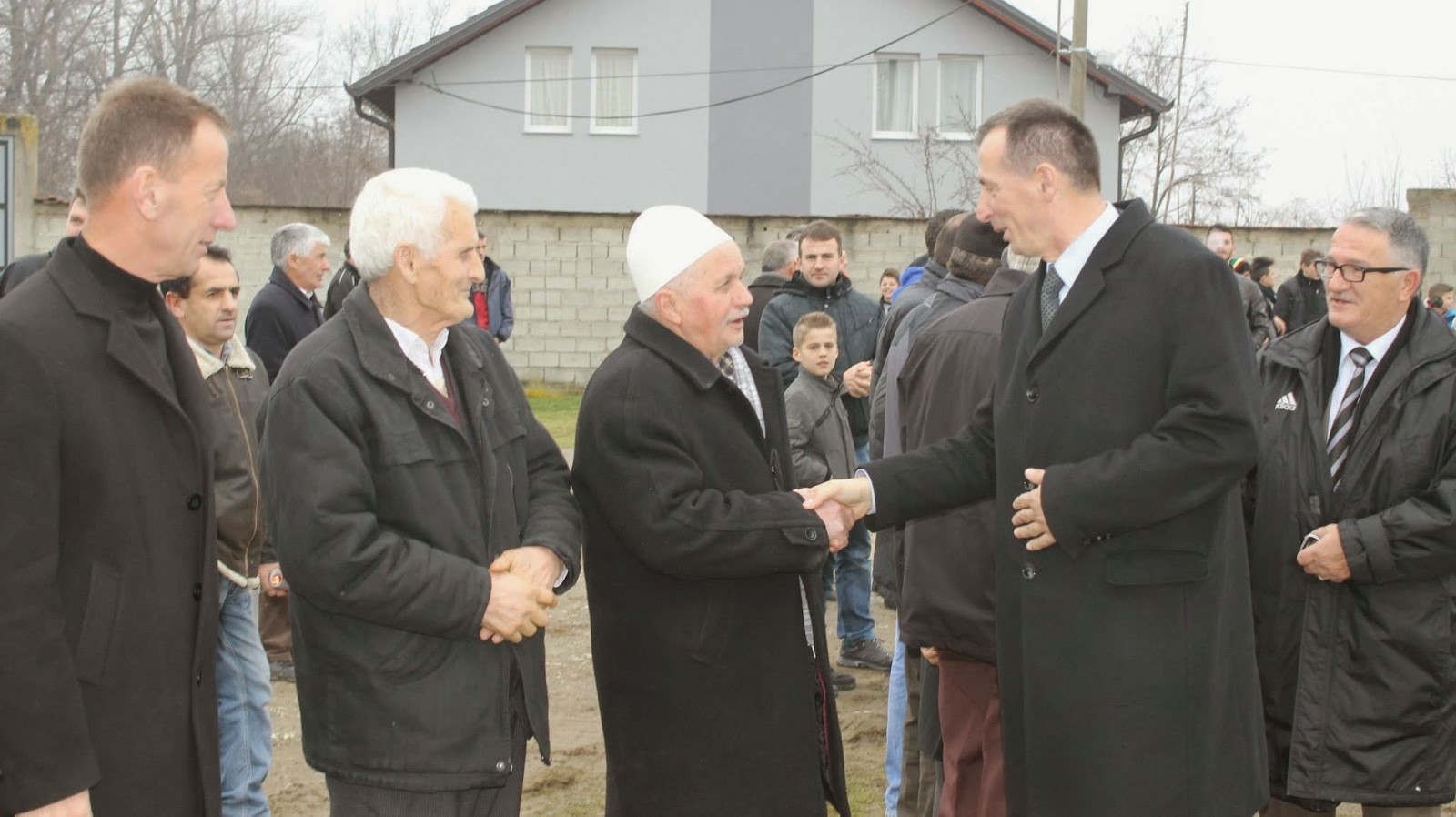 Ujesjellesi rostovie Rasim Slemanaj me banoret