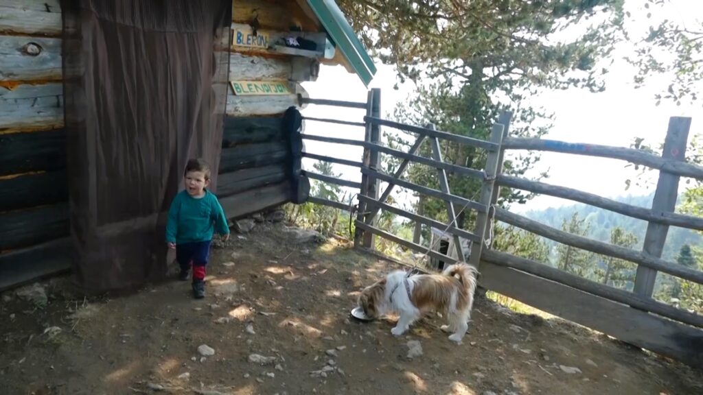 Sequence 11.00 24 33 20.Still066