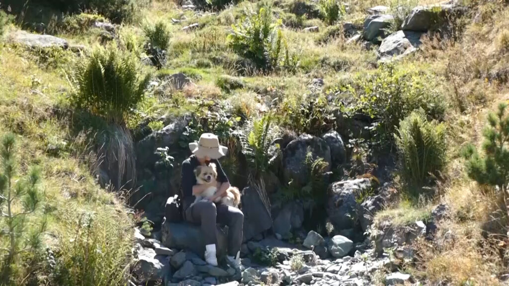 Bjeshka e Decanit M titra e me muzike.00 11 53 06.Still003